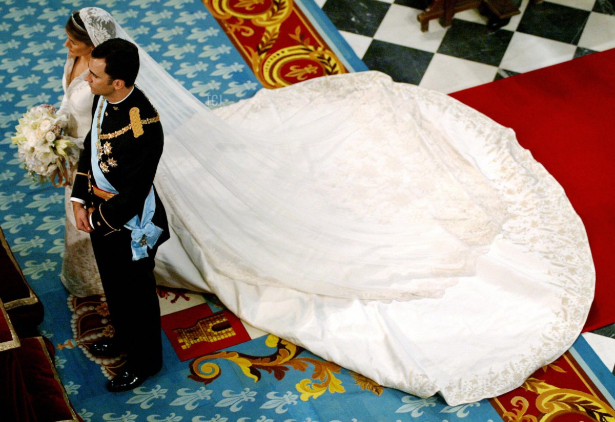 Această regină a purtat cea mai scumpă rochie de mireasă din istorie - a costat până la opt milioane de dolari